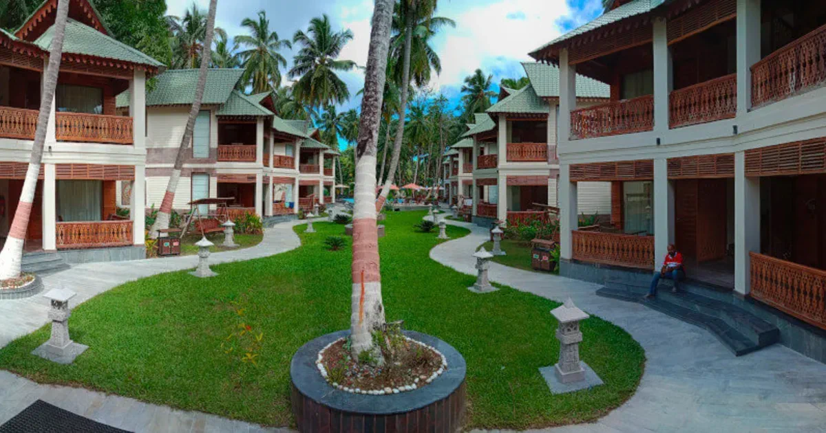 Sandy Waves Beach Resort